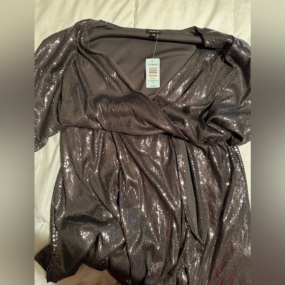 Torrid size 2 grey/silver sequin dress - Picture 1 of 1